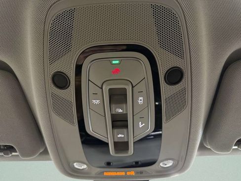 Used 2023 Audi Q7 3.0T Prestige image 23