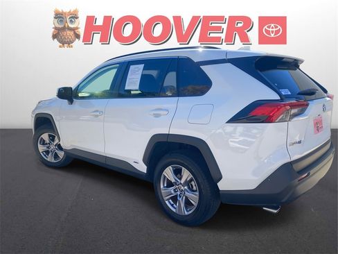 Used 2023 Toyota RAV4 XLE image 5