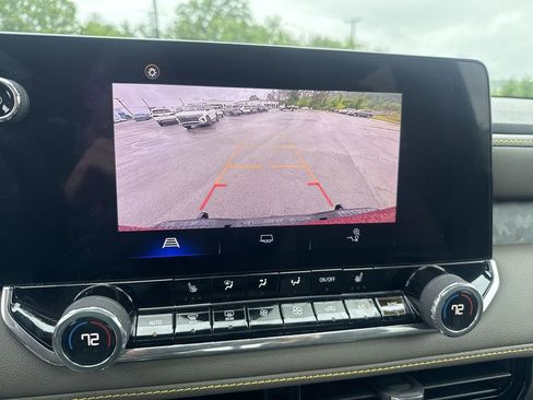 Used 2024 Chevrolet Colorado ZR2 w/ ZR2 Bison Edition AWD/4WD image 16