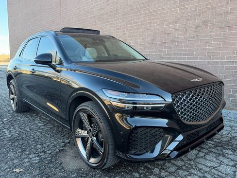 Used 2023 Genesis GV70 3.5T Sport w/ Sport Prestige Package image 7