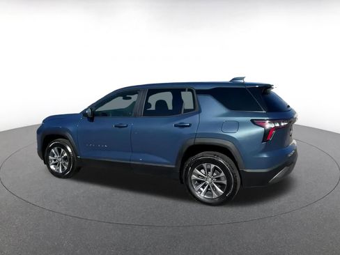 Used 2025 Chevrolet Equinox LT image 4