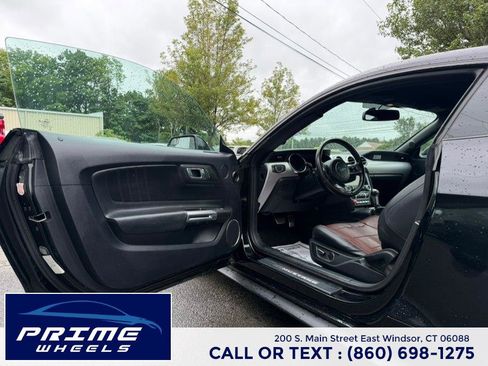 Used 2015 Ford Mustang Premium RWD image 9