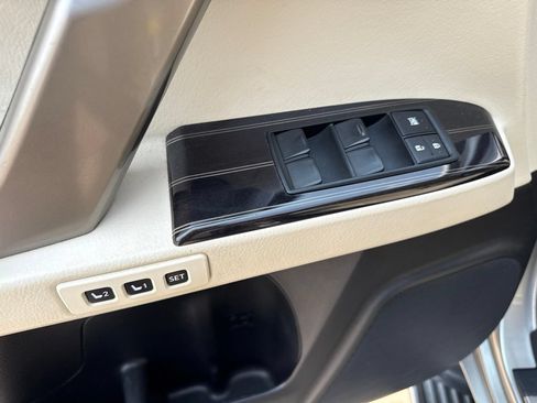 Used 2020 Lexus GX 460 Premium w/ Premium Package AWD/4WD image 19