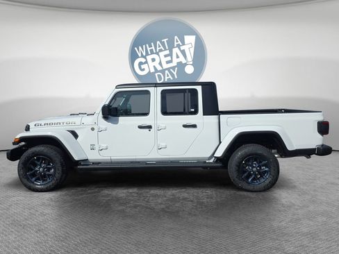 New 2026 Jeep Gladiator Sport AWD/4WD image 7