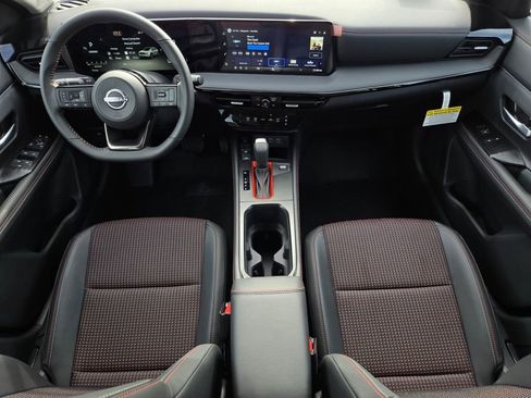 New 2026 Nissan Kicks SR FWD image 14