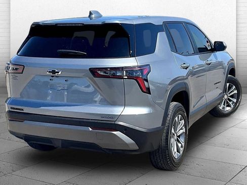 Used 2025 Chevrolet Equinox LT image 12