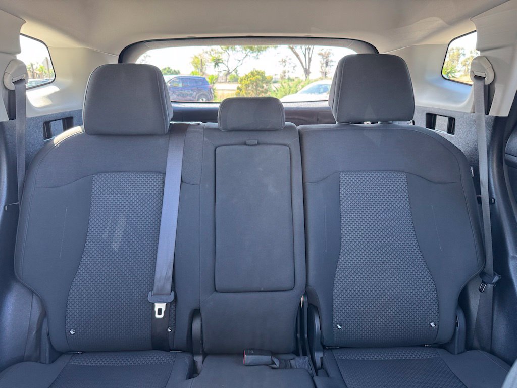 Used 2026 Kia Sportage LX FWD image 18