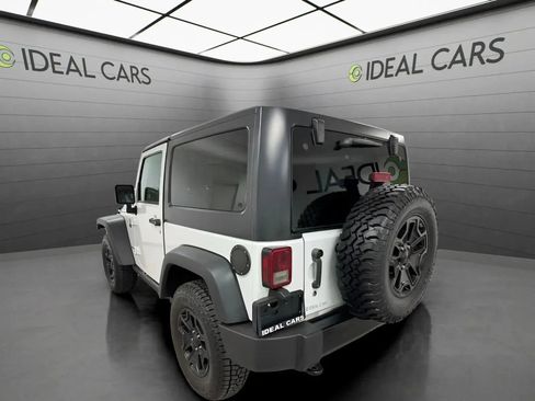 Used 2017 Jeep Wrangler Sport AWD/4WD image 7