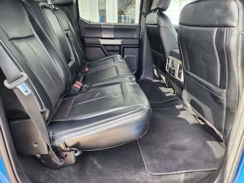 Used 2019 Ford F150 Lariat w/ Equipment Group 502A Luxury image 16