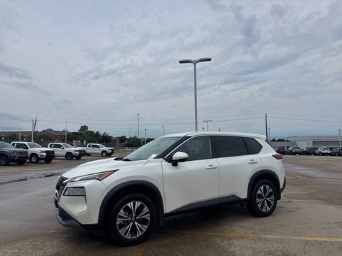 Used 2021 Nissan Rogue SV AWD/4WD image 10