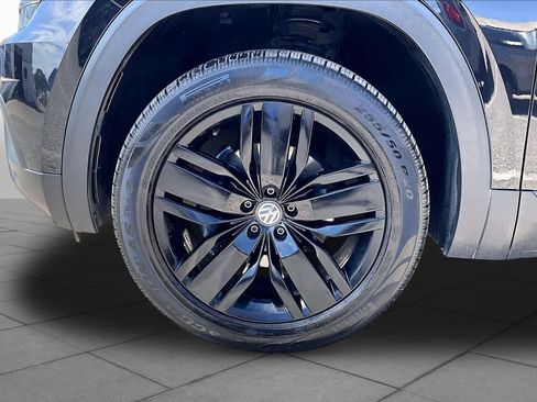 Used 2020 Volkswagen Atlas SE FWD image 13