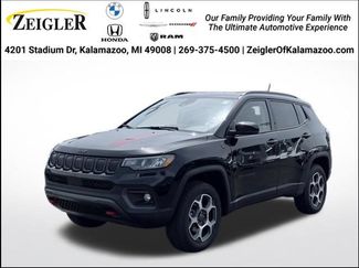 Used 2022 Jeep Compass Trailhawk w/ Trailhawk Convenience Group AWD/4WD video 1