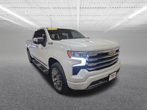Used 2025 Chevrolet Silverado 1500 High Country w/ High Country Premium Package image 4