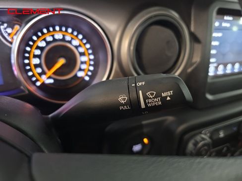 Used 2023 Jeep Wrangler Sport image 15