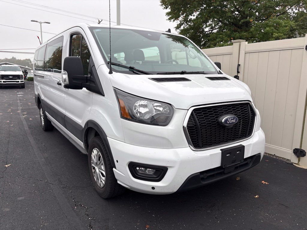 Used 2025 Ford Transit 350 XLT RWD image 2