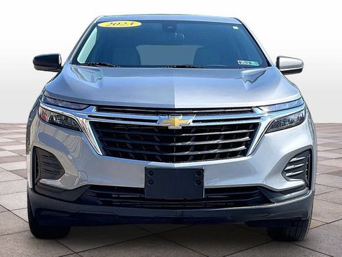 Used 2023 Chevrolet Equinox LS w/ LS Convenience Package AWD/4WD image 3