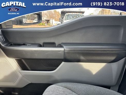 Certified 2025 Ford F250 XLT image 28