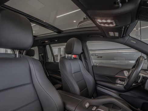 Used 2025 Mercedes-Benz GLS 450 4MATIC w/ AMG Line Exterior image 32