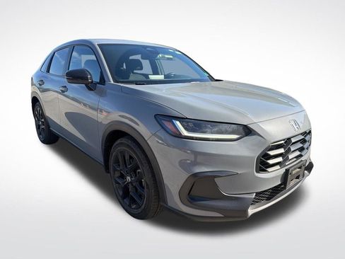 Used 2025 Honda HR-V Sport image 17