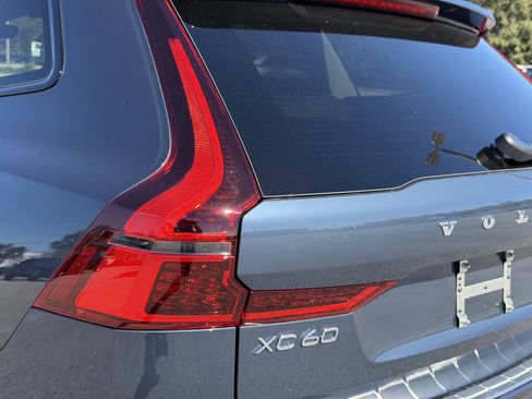 New 2026 Volvo XC60 T8 Ultra w/ Protection Package Premier image 9