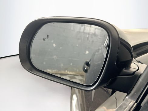 Used 2025 Kia Soul LX w/ LX Technology Package image 16