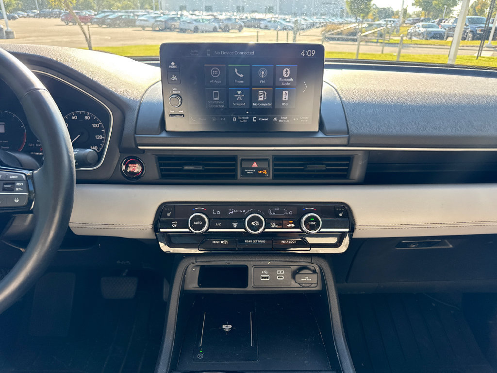 Used 2025 Honda Pilot EX-L image 18