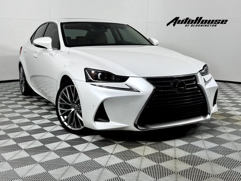 Used 2018 Lexus IS 300 AWD w/ Comfort Package image 1