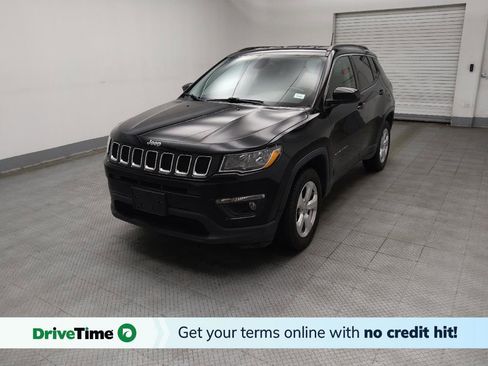 Used 2019 Jeep Compass Latitude w/ Popular Equipment Group AWD/4WD image 1
