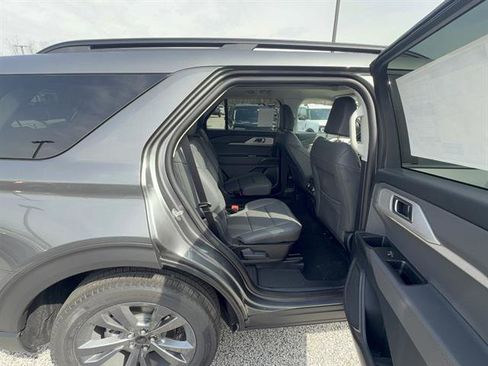New 2026 Ford Explorer Active image 19