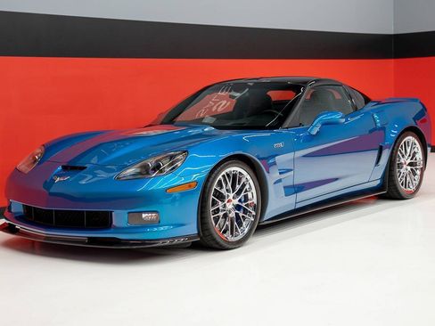 Used 2011 Chevrolet Corvette ZR1 w/ Preferred Equipment Group RWD image 18