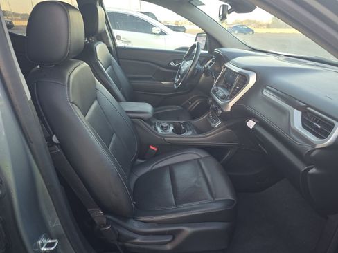 Used 2023 GMC Acadia SLT image 7