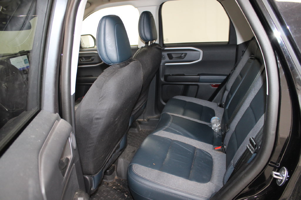 Used 2023 Ford Bronco Sport Outer Banks w/ Tech Package AWD/4WD image 18
