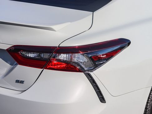 Certified 2024 Toyota Camry SE FWD image 8