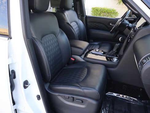 Certified 2024 INFINITI QX80 Sensory image 22