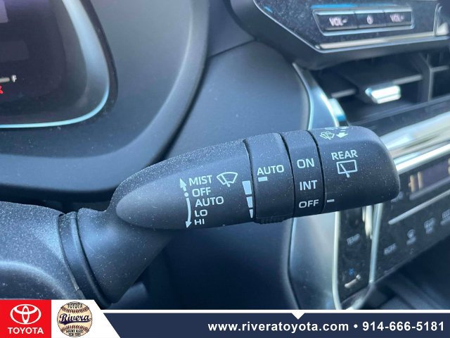 Used 2023 Toyota Venza Limited AWD/4WD image 25