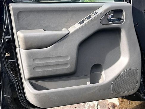 Used 2017 Nissan Frontier SV w/ SV Value Truck Package image 26