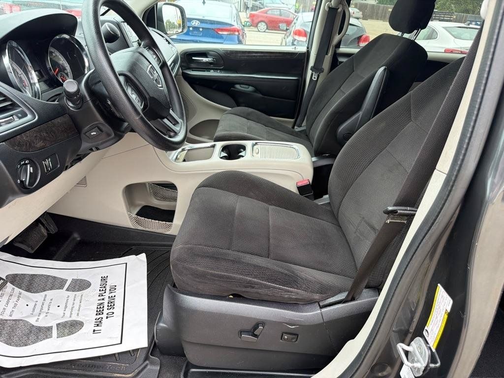Used 2012 Dodge Grand Caravan SXT FWD image 15
