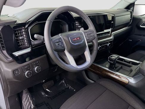 New 2026 GMC Sierra 1500 Elevation w/ Preferred Package image 9