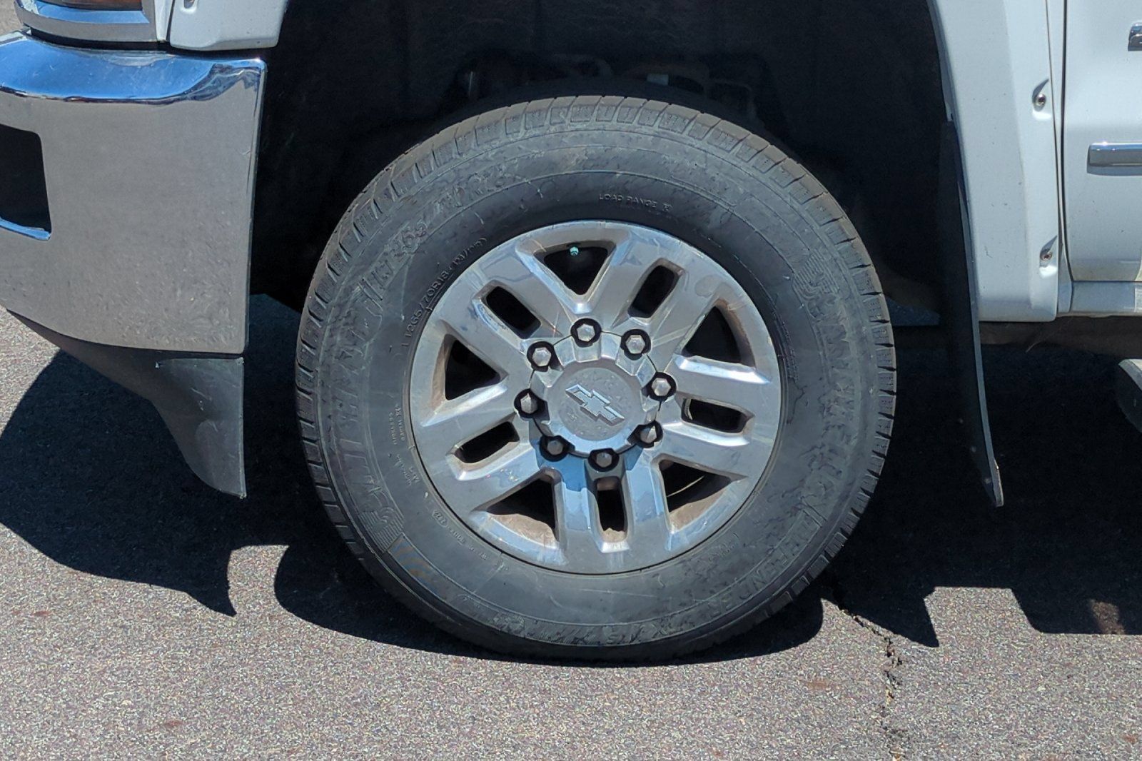 Used 2018 Chevrolet Silverado 2500 LTZ w/ Duramax Plus Package AWD/4WD image 40