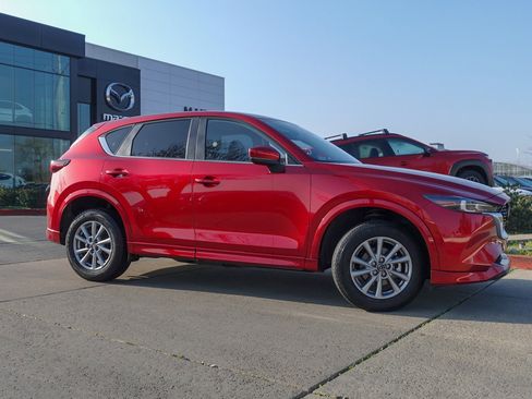 Certified 2025 MAZDA CX-5 AWD 2.5 S w/ Preferred Package image 4