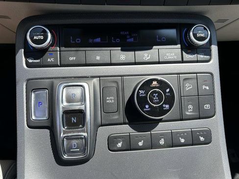 Used 2024 Hyundai Palisade Limited image 35
