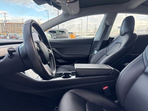 Used 2019 Tesla Model 3 Long Range image 22