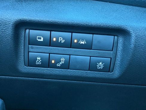 Used 2023 Nissan Kicks S FWD image 13