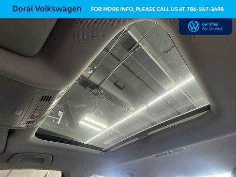 Certified 2021 Volkswagen Jetta SE w/ SE Cold Weather Package FWD image 17