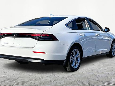 Used 2025 Honda Accord LX image 6