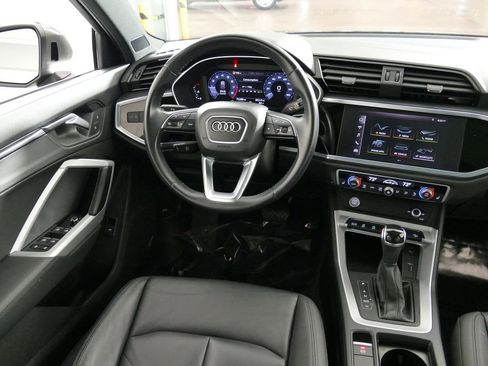 Used 2020 Audi Q3 2.0T Premium w/ Convenience Package image 7