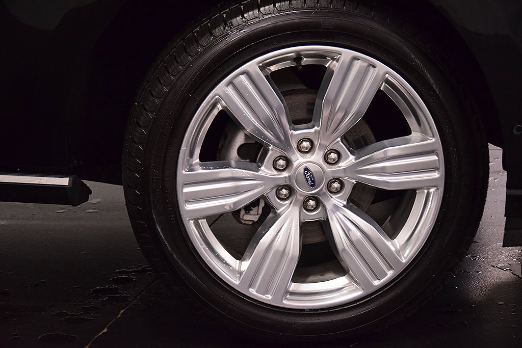 Used 2024 Ford Expedition Platinum AWD/4WD image 10