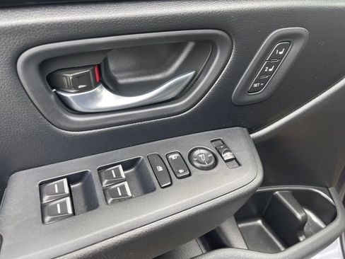 Certified 2025 Honda Pilot Touring image 25