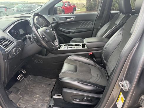 Used 2021 Ford Edge ST image 16