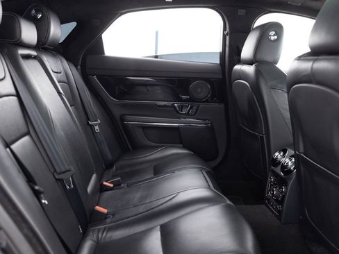 Used 2015 Jaguar XJ RWD image 29